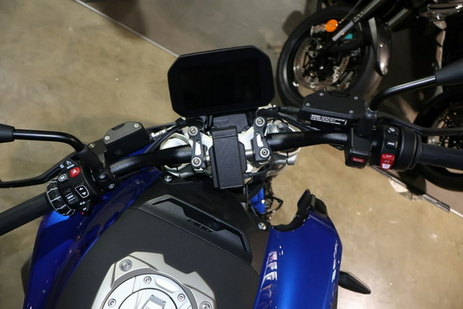 2026 BMW R 1300 R Exclusive