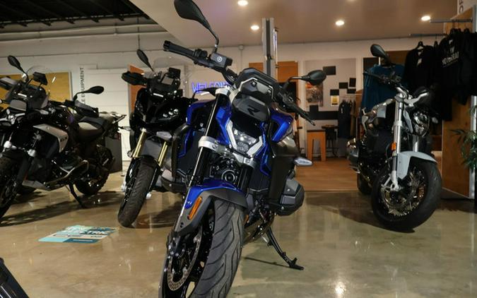 2026 BMW R 1300 R Exclusive