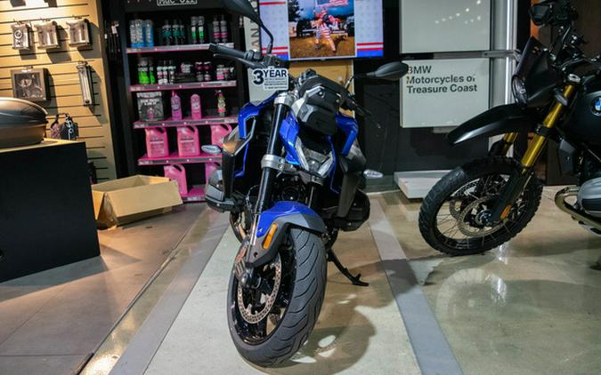 2026 BMW R 1300 R Exclusive