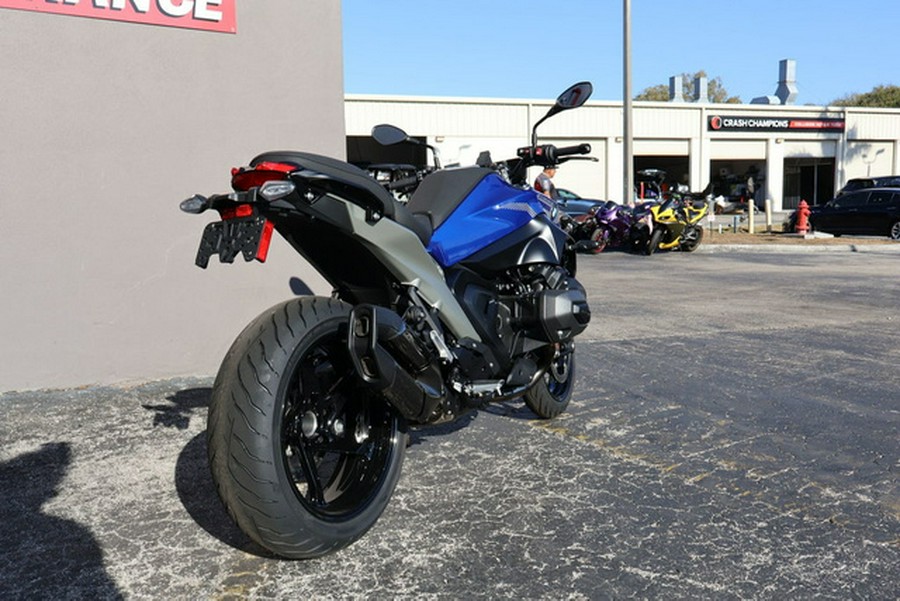 2026 BMW R 1300 R Exclusive