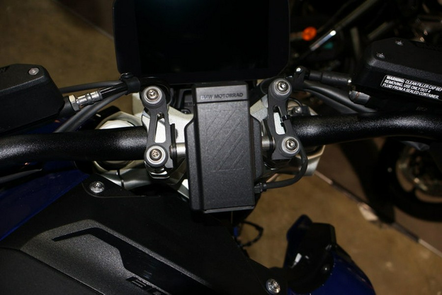 2026 BMW R 1300 R Exclusive