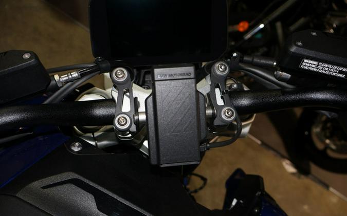 2026 BMW R 1300 R Exclusive