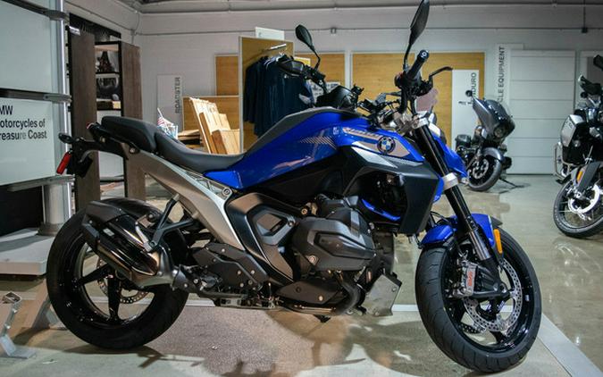 2026 BMW R 1300 R Exclusive