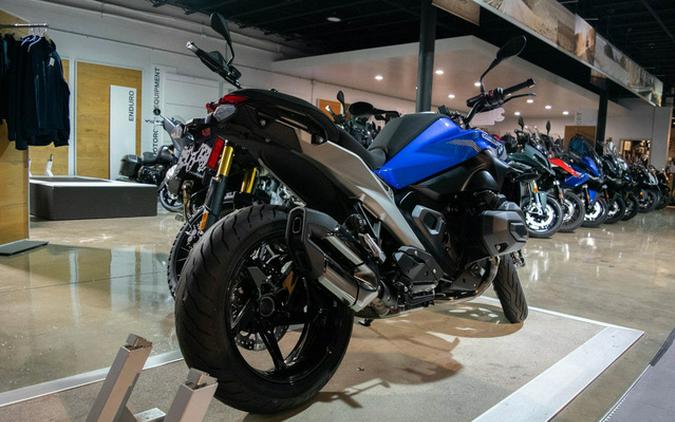 2026 BMW R 1300 R Exclusive