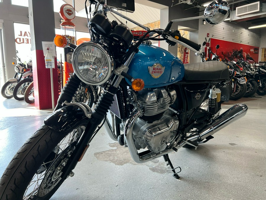 2022 Royal Enfield INT650