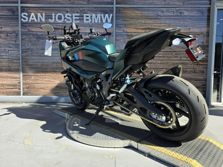 2026 BMW M 1000 XR