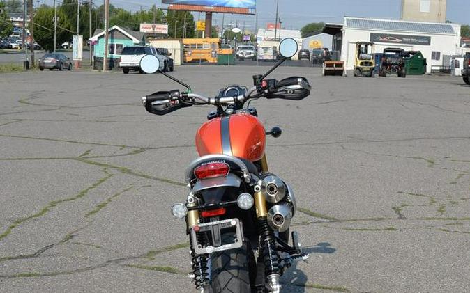 2024 Triumph Scrambler 1200 XE Baja Orange / Phantom Black