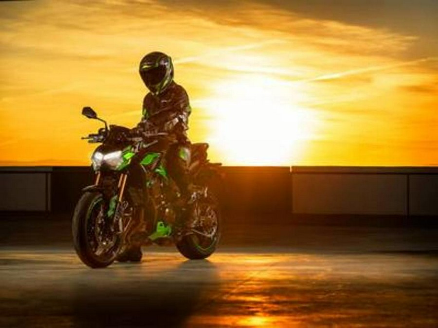 2024 Kawasaki Z900 SE ABS