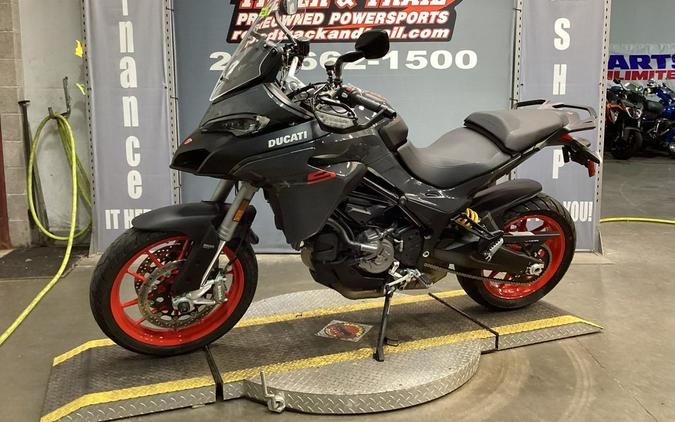 2023 Ducati Multistrada V2 S Thrilling Black & Street Grey