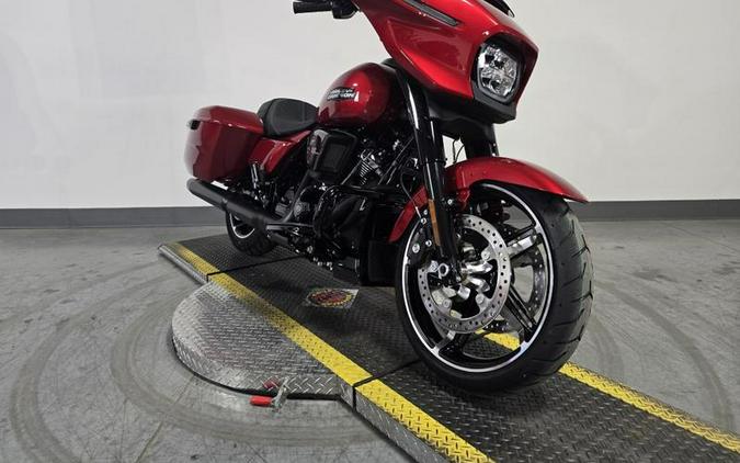 2025 Harley-Davidson® FLHX - Street Glide®