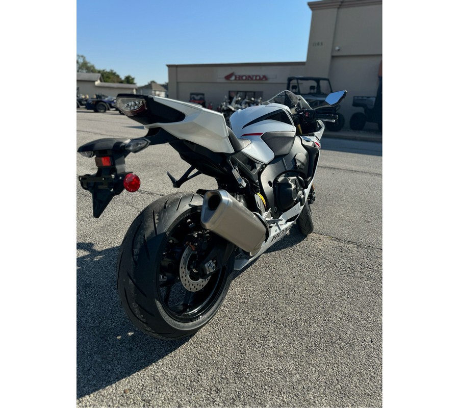 2026 Honda CBR1000RR ABS