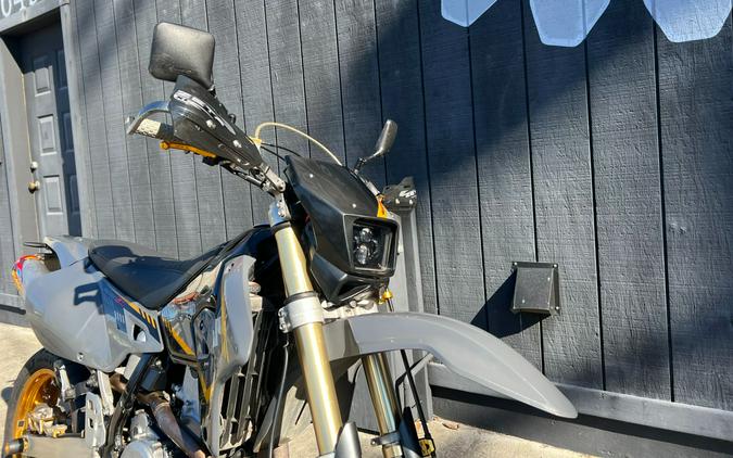 2016 Suzuki Motor of America Inc. DR-Z400SM