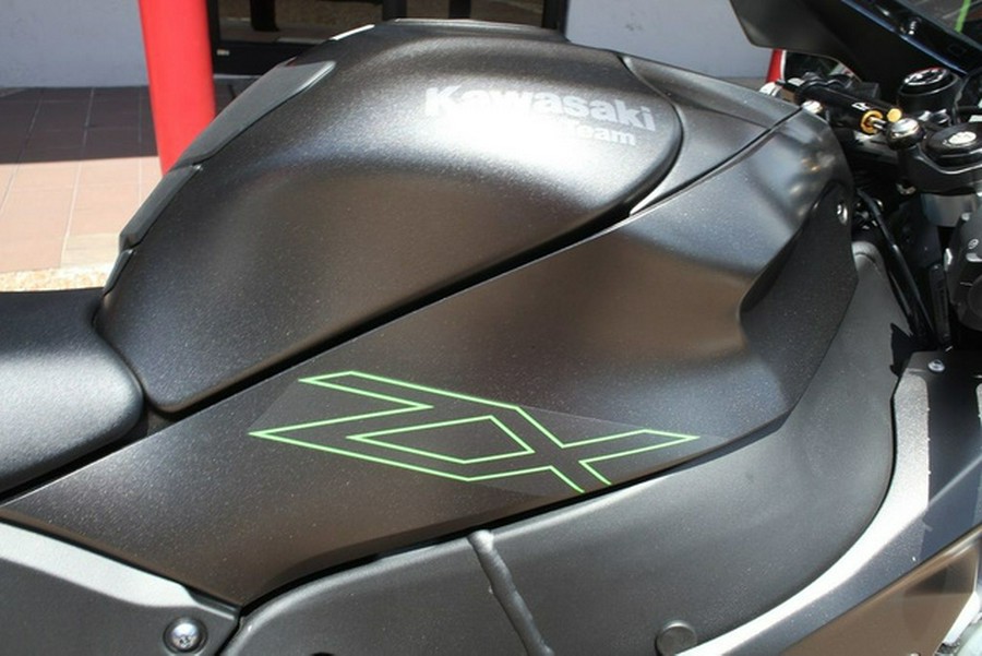 2025 Kawasaki Ninja ZX-10RR ABS