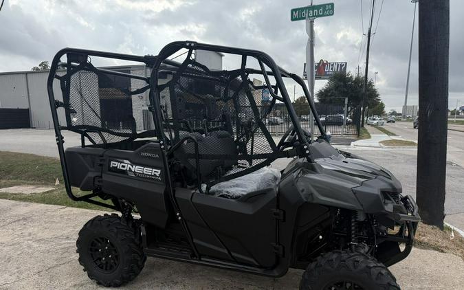 2025 Honda® Pioneer 700-4 Deluxe - 000263