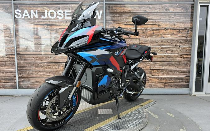 2026 BMW M 1000 XR
