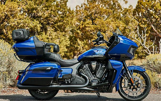 2024 Indian Pursuit® Dark Horse® with PowerBand Audio Package