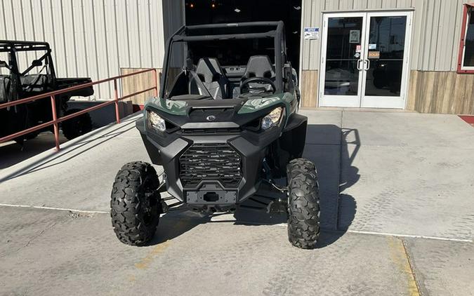 2024 Can-Am Commander DPS 700