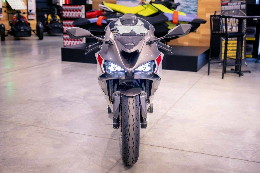 2025 Kawasaki Ninja® ZX™-6R ABS