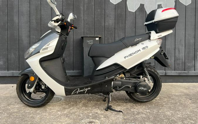 2022 Amigo Phenom 150