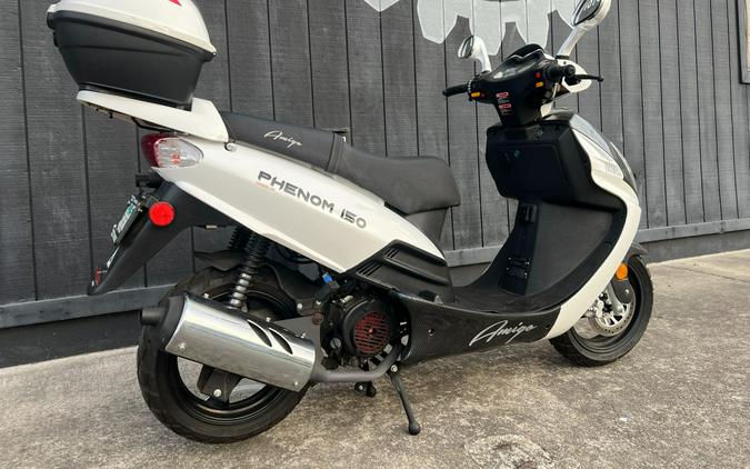 2022 Amigo Phenom 150