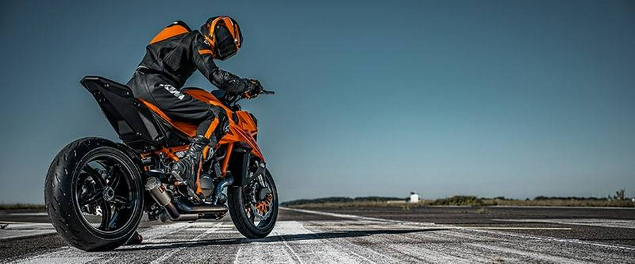 2026 KTM 1390 SUPER DUKE R