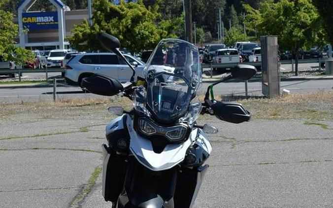 2024 Triumph Tiger 900 GT Pro Snowdonia White / Sapphire Black