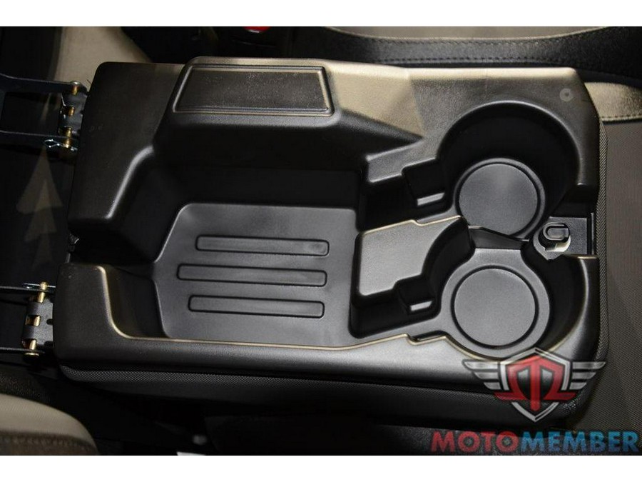 2026 Can-Am Defender MAX XT HD11 With 10.25 in. Infotainment