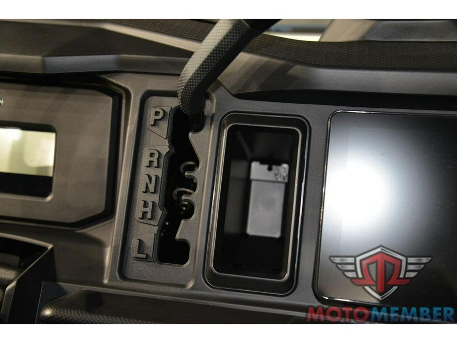 2026 Can-Am Defender MAX XT HD11 With 10.25 in. Infotainment