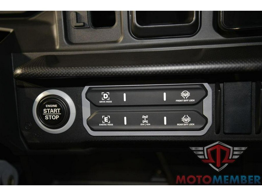 2026 Can-Am Defender MAX XT HD11 With 10.25 in. Infotainment