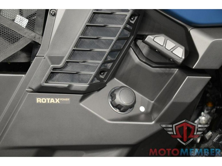 2026 Can-Am Defender MAX XT HD11 With 10.25 in. Infotainment