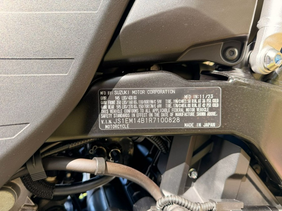 2024 Suzuki Motor of America Inc. V-Strom 800 Touring