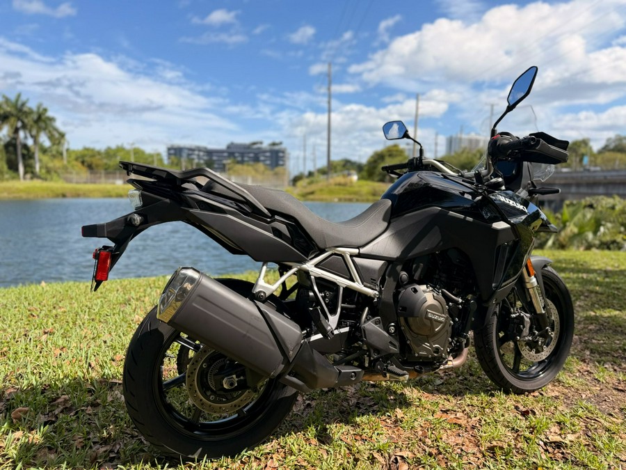 2024 Suzuki Motor of America Inc. V-Strom 800 Touring