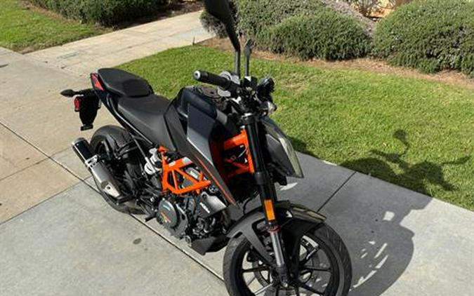 2023 KTM 390 Duke