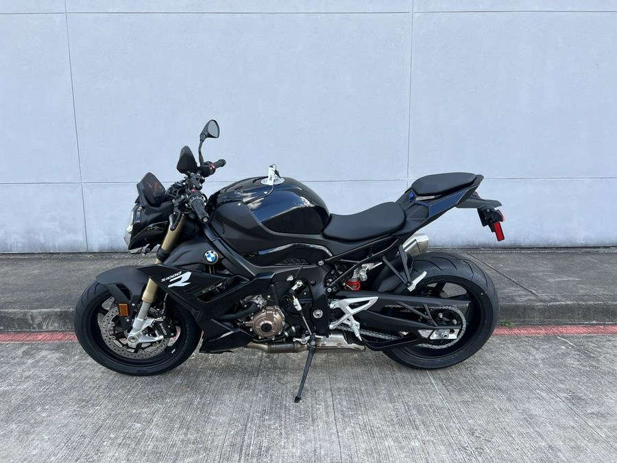 2024 BMW S 1000 R Black Storm Metallic