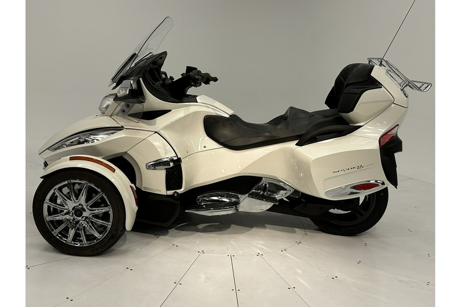 2014 Can-Am Spyder RT Limited (SE6)