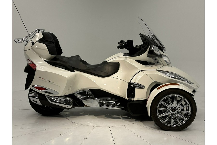 2014 Can-Am Spyder RT Limited (SE6)