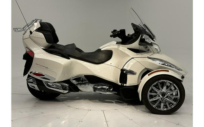 2014 Can-Am Spyder RT Limited (SE6)