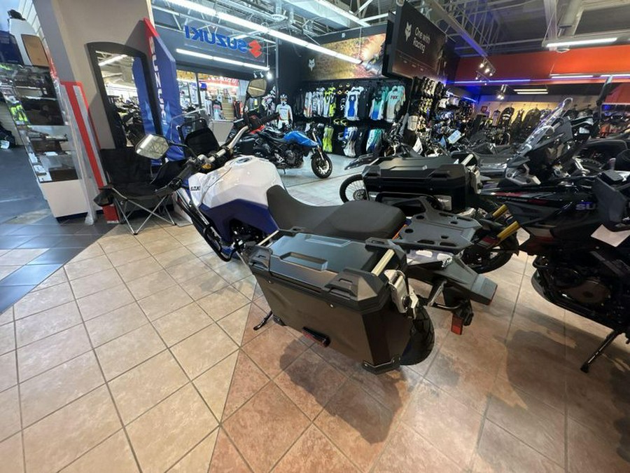 New 2025 Suzuki V-Strom 800DE