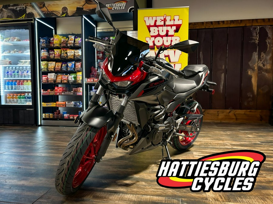 2025 Kawasaki Z500 SE ABS