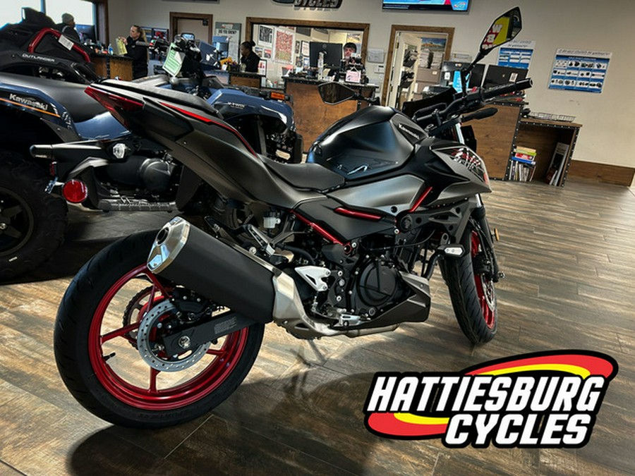 2025 Kawasaki Z500 SE ABS