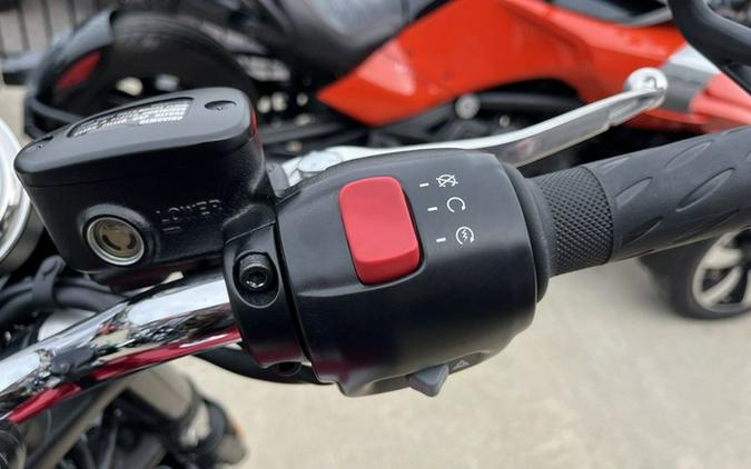 2023 Triumph Bonneville T100 Carnival Red Fusion White