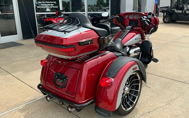 2019 Harley-Davidson Trike Tri Glide Ultra - Two-Tone Option
