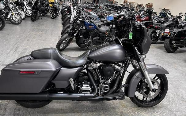 2017 Harley-Davidson® FLHXS - Street Glide® Special