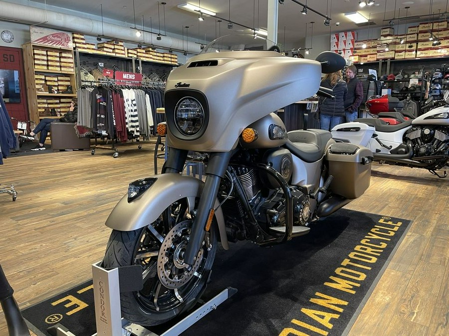 2024 Indian Motorcycle® Chieftain® Dark Horse® w/Powerband Audio Pkg Sandstone Smoke