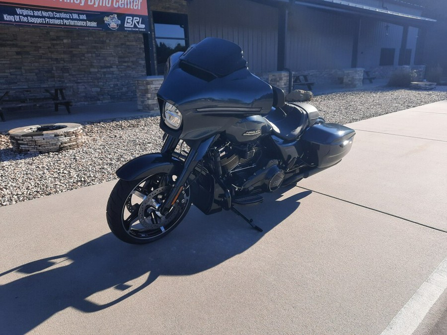 2025 Harley-Davidson® Street Glide® Iron Horse Metallic - Black Finish