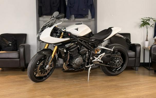 2022 Triumph Speed Triple 1200 RR