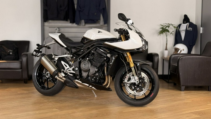 2022 Triumph Speed Triple 1200 RR