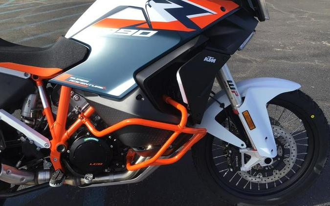 2026 KTM 1390 Super Adventure R