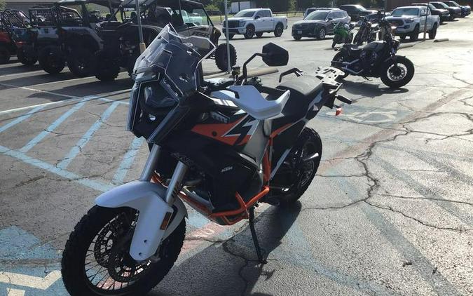 2026 KTM 1390 Super Adventure R