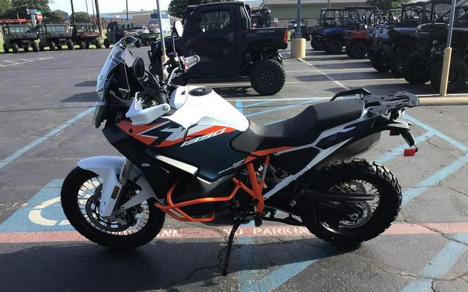 2026 KTM 1390 Super Adventure R